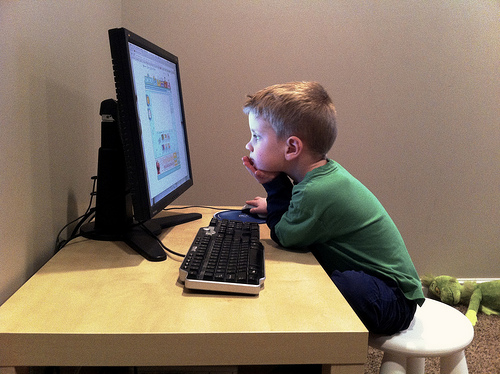 child at computer